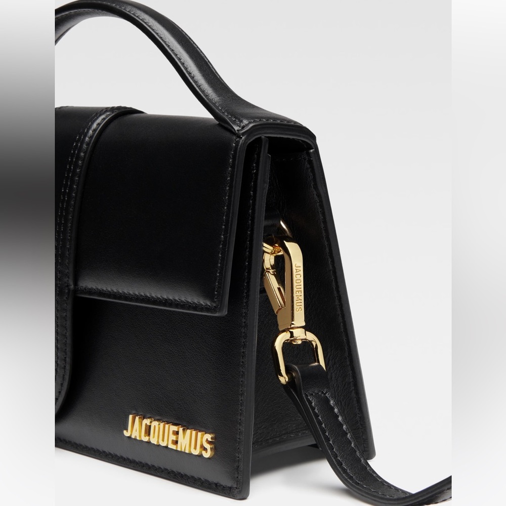 LES CLASSIQUES “Le grand bambino” bag
Handbag with adjustable crossbody strap. - Picture 4 of 6